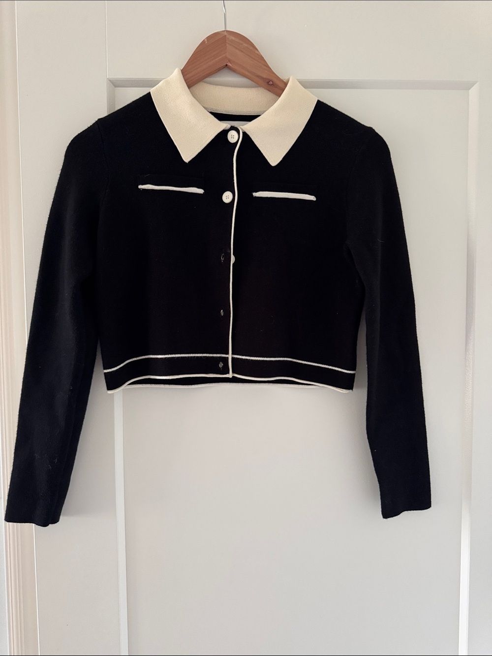 OAK + FORT Black and Cream Cropped Collared Cardigan
